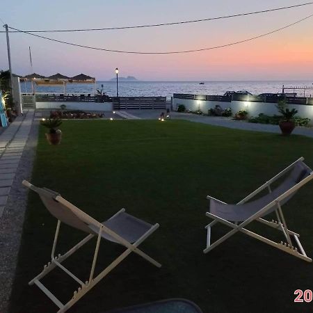 Coral Sea Apartment Kokkinos Pyrgos Eksteriør billede