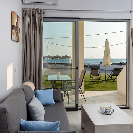 Coral Sea Apartment Kokkinos Pyrgos Eksteriør billede