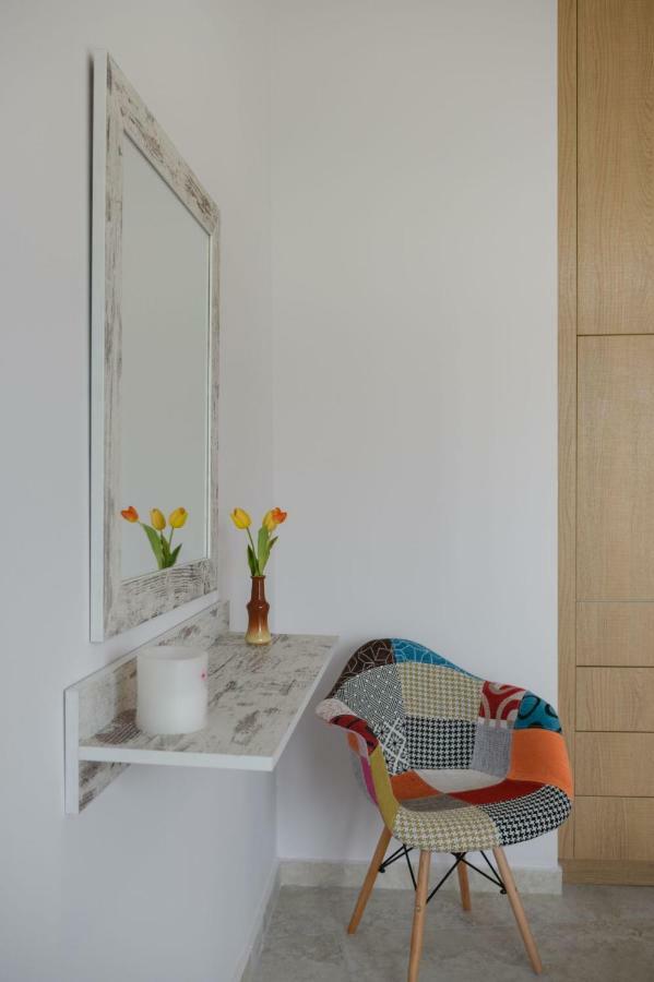 Coral Sea Apartment Kokkinos Pyrgos Eksteriør billede