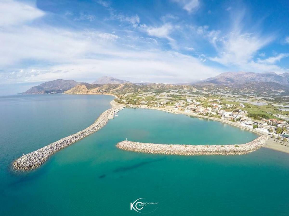 Coral Sea Apartment Kokkinos Pyrgos Eksteriør billede