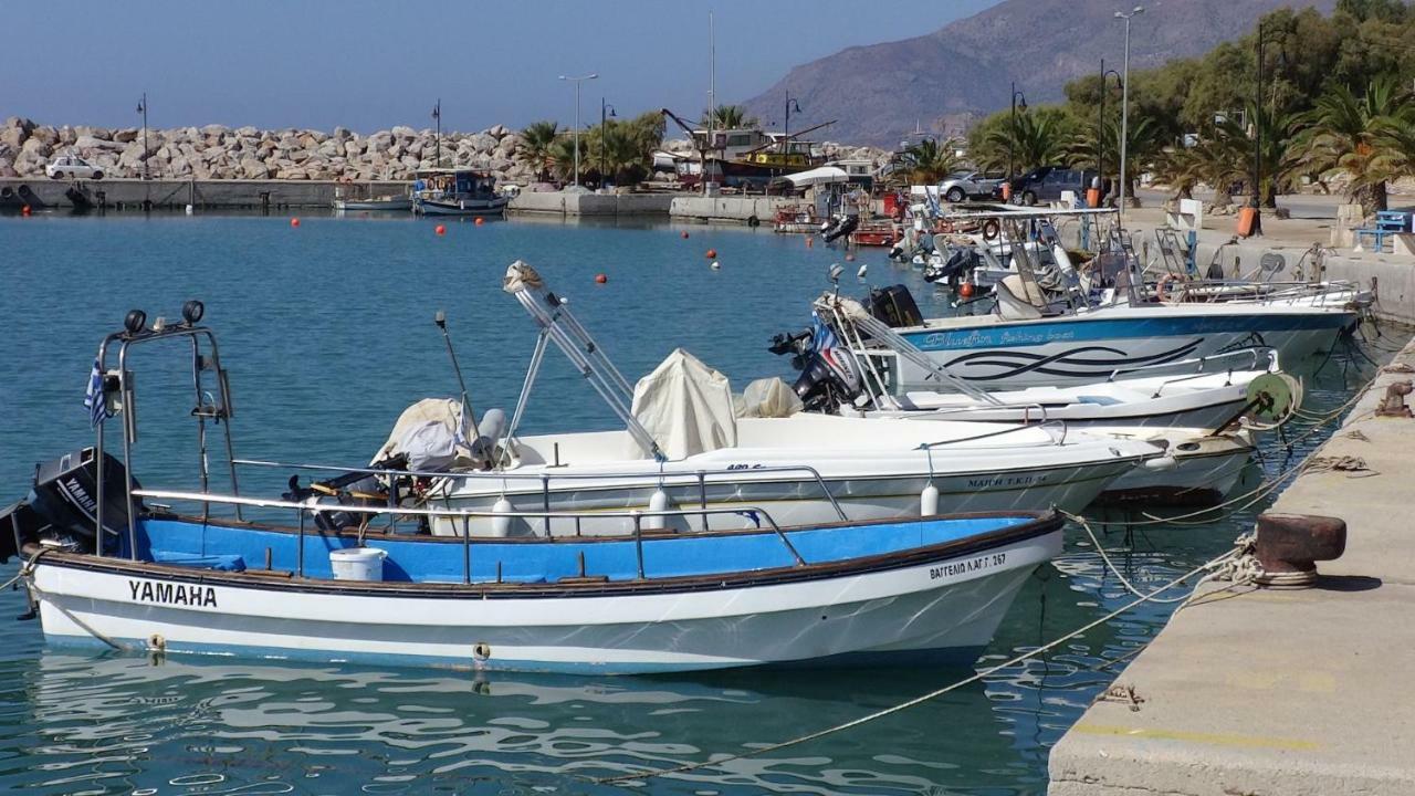 Coral Sea Apartment Kokkinos Pyrgos Eksteriør billede