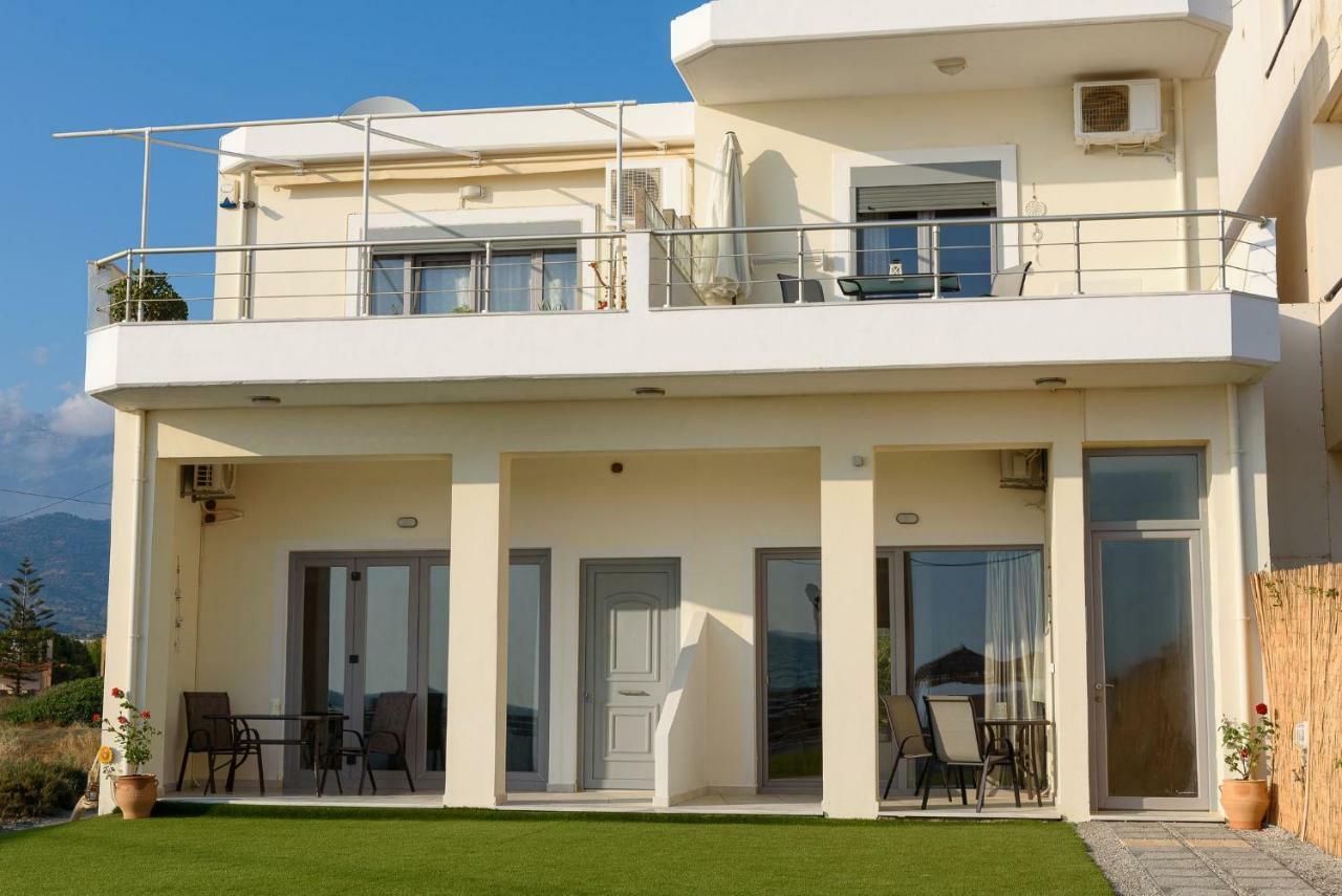Coral Sea Apartment Kokkinos Pyrgos Eksteriør billede